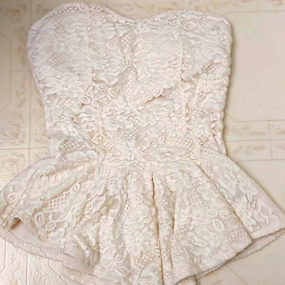 White lace peplum bustier